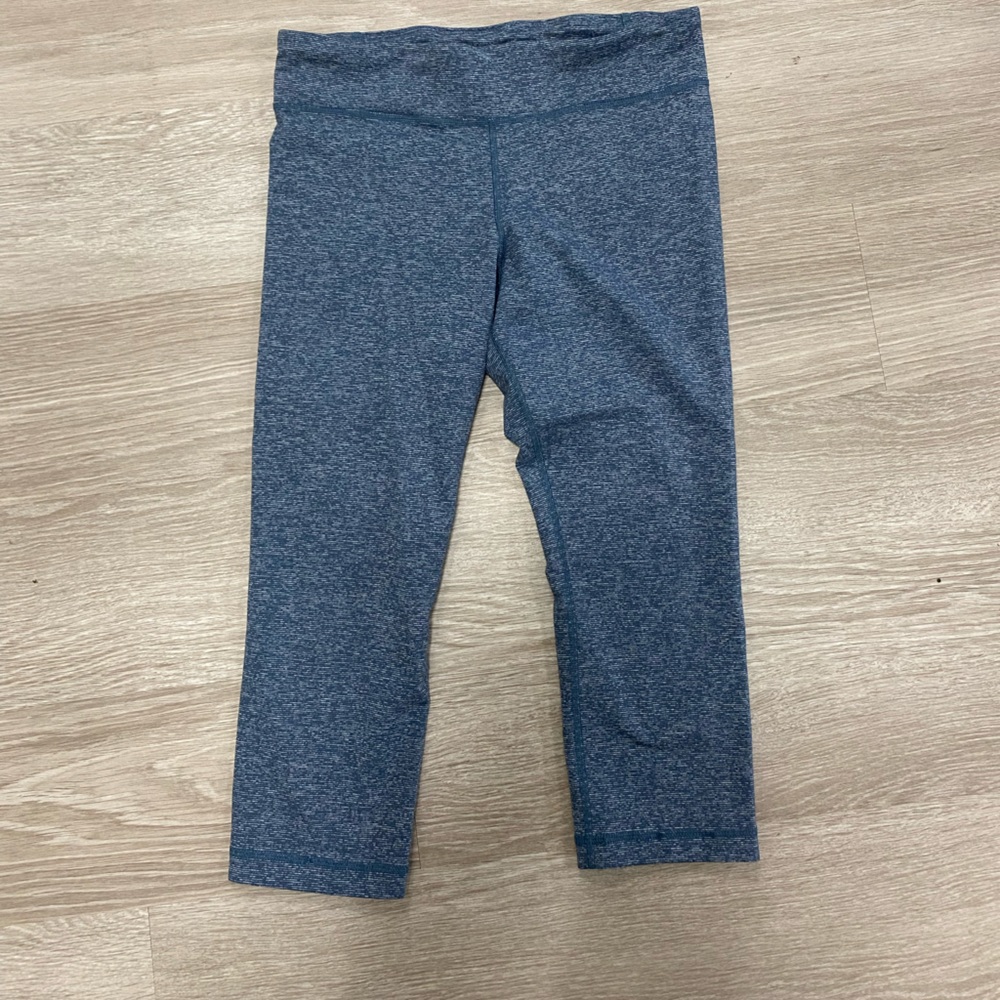 Under Armour cropped leggings